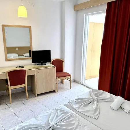 Savoy Hotel 2*